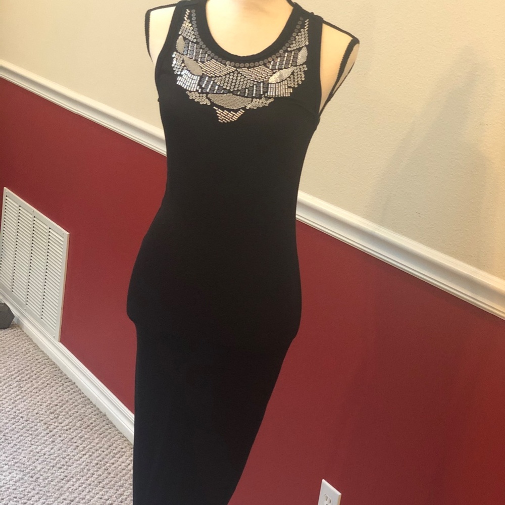 Express Dress - Picture 2 of 4